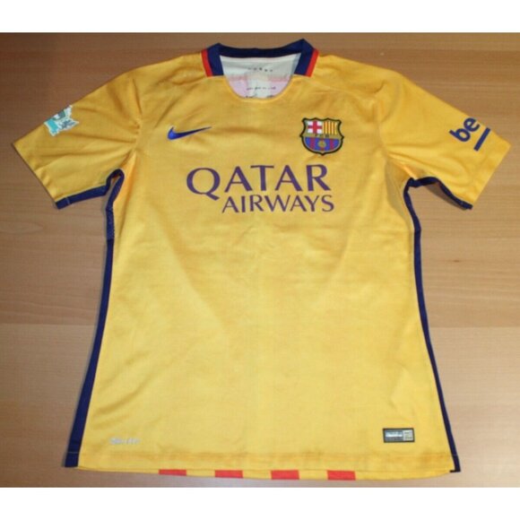 Barcelona FC Football Club Qatar Airways Ellis #4 Jersey Shirt Top Medium Nike - Picture 1 of 6